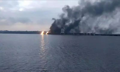 Reteaua energetica a Ucrainei primeste ajutor de urgenta din partea Romaniei, Poloniei si Slovaciei, dupa atacurile Rusiei
Reteaua energetica a Ucrainei primeste ajutor de urgenta din partea Romaniei, Poloniei si Slovaciei, dupa atacurile Rusiei