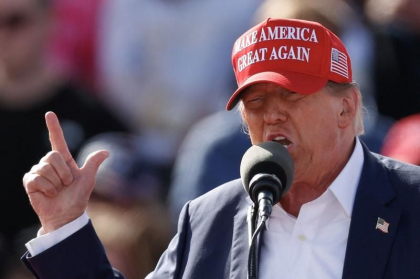 „Baie de sange”, „paraziti”, „animale”: Retorica lui Trump devine tot mai intensa in campania electorala din SUA
„Baie de sange”, „paraziti”, „animale”: Retorica lui Trump devine tot mai intensa in campania electorala din SUA