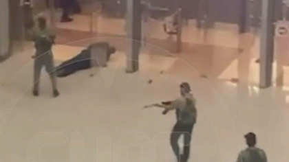 Rusii au publicat poze cu cativa presupusi suspecti in atacul terorist din Moscova. Cum arata si din ce tara provin - FOTO
Rusii au publicat poze cu cativa presupusi suspecti in atacul terorist din Moscova. Cum arata si din ce tara provin - FOTO
