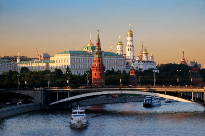 Anturajul lui Putin nu crede in implicarea Kievului in atacul terorist din Moscova (Bloomberg)

