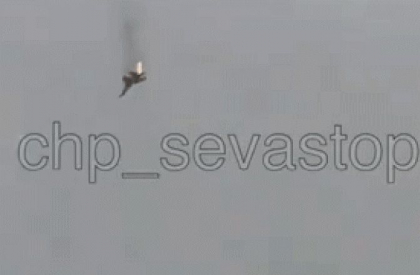 Rușii și-ar fi doborât, din greșeală, un avion de vânătoare Su-35. Imagini cu aeronava care cade în mare - VIDEO Rușii și-ar fi doborât, din greșeală, un avion de vânătoare Su-35. Imagini cu aeronava care cade în mare - VIDEO