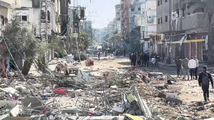 Distribuire de alimente mortală în Gaza. Cinci morţi și zeci de răniți în haosul format în uma unei distribuiri de alimente
Distribuire de alimente mortală în Gaza. Cinci morţi și zeci de răniți în haosul format în uma unei distribuiri de alimente