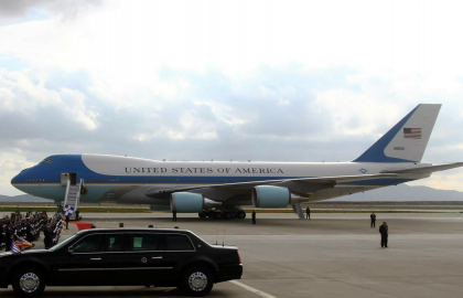 Anchetă printre jurnaliștii care îl însoțesc pe președintele SUA în zborurile oficiale. Ce au furat din Air Force One
Anchetă printre jurnaliștii care îl însoțesc pe președintele SUA în zborurile oficiale. Ce au furat din Air Force One
