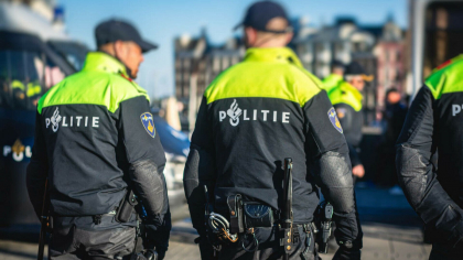 Luare de ostatici într-o cafenea din Olanda. Sute de persoane au fost evacuate
Luare de ostatici într-o cafenea din Olanda. Sute de persoane au fost evacuate