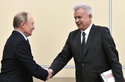Forbes: Oligarhii ruşi s-au îmbogăţit anul trecut cu 72 de miliarde de dolari Forbes: Oligarhii ruşi s-au îmbogăţit anul trecut cu 72 de miliarde de dolari