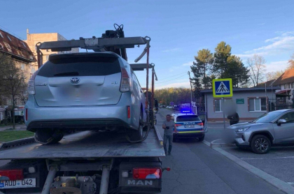 Un șofer de 23 de ani, prins drogat la volan, pe străzile capitalei Un șofer de 23 de ani, prins drogat la volan, pe străzile capitalei