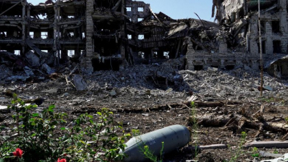Companii din Germania îi ajută pe ruși să reconstruiască orașul Mariupol, distrus de armata lui Putin înainte să fie cucerit Companii din Germania îi ajută pe ruși să reconstruiască orașul Mariupol, distrus de armata lui Putin înainte să fie cucerit