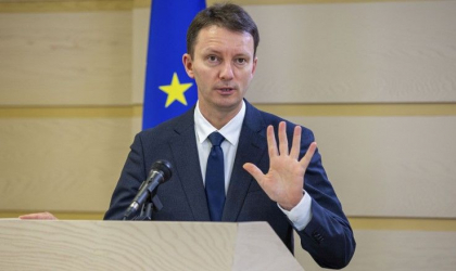 Europarlamentarul Siegfried Mureșan își depune oficial candidatura pentru un nou mandat - FOTO Europarlamentarul Siegfried Mureșan își depune oficial candidatura pentru un nou mandat - FOTO