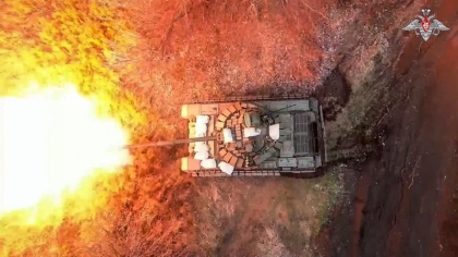 Mișcările precipitate de blindate dezvăluie noua strategie a Rusiei pe frontul din Ucraina. Avertismentul experților - VIDEO
Mișcările precipitate de blindate dezvăluie noua strategie a Rusiei pe frontul din Ucraina. Avertismentul experților - VIDEO