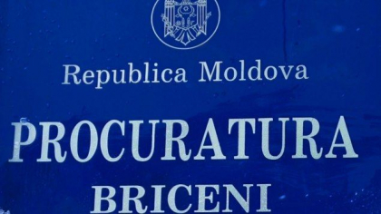 L-au bătut până la moarte. Trei bărbați din Briceni, condamnați la ani grei de închisoare, după ce au ucis o persoană. Cum s-a întâmplat totul L-au bătut până la moarte. Trei bărbați din Briceni, condamnați la ani grei de închisoare, după ce au ucis o persoană. Cum s-a întâmplat totul