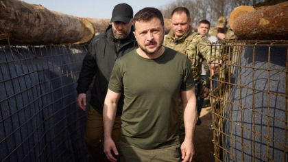 Zelenski a inspectat liniile de apărare fortificate în regiunea Harkov. „Ruşii trebuie să vadă că suntem pregătiţi” - VIDEO Zelenski a inspectat liniile de apărare fortificate în regiunea Harkov. „Ruşii trebuie să vadă că suntem pregătiţi” - VIDEO