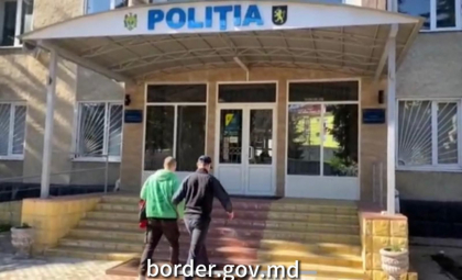 Un moldovean și un cetățean ucrainean, anunțați în căutare - gasiți și reținuți pentru 72 de ore. Ce au făcut indivizii - VIDEO Un moldovean și un cetățean ucrainean, anunțați în căutare - gasiți și reținuți pentru 72 de ore. Ce au făcut indivizii - VIDEO