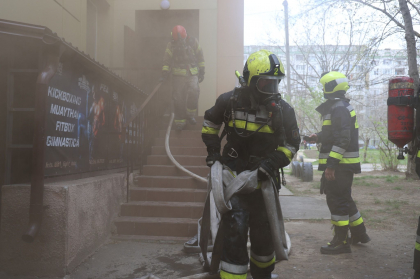 Care este probabila cauză a izbucnirii incendiului la liceul Liviu Deleanu din capitală. Precizările IGSU