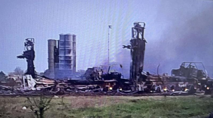 Ucraina anunță un atac spectaculos în Crimeea, spune că a distrus sau avariat lansatoare de rachete, radare și, posibil, avioane - VIDEO Ucraina anunță un atac spectaculos în Crimeea, spune că a distrus sau avariat lansatoare de rachete, radare și, posibil, avioane - VIDEO