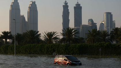 Trei muncitori au murit în Dubai din cauza inundațiilor. Traficul aerian este în continuare perturbat
Trei muncitori au murit în Dubai din cauza inundațiilor. Traficul aerian este în continuare perturbat