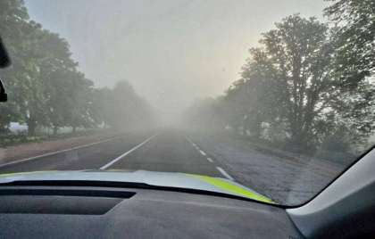 Atenție, șoferi. Se circulă în condiții de ceață în nordul țării
