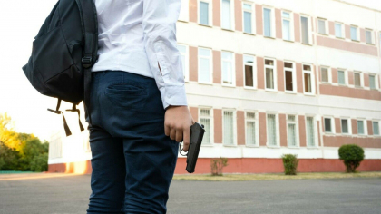 Statul în care profesorii au primit aprobare să poarte arme de foc la ore
Statul în care profesorii au primit aprobare să poarte arme de foc la ore