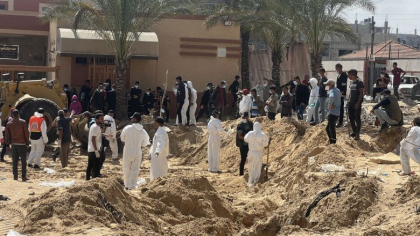 UE cere o anchetă independentă în cazul gropilor comune descoperite la două spitale din Fâșia Gaza UE cere o anchetă independentă în cazul gropilor comune descoperite la două spitale din Fâșia Gaza