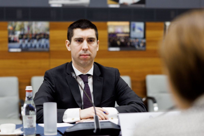 10 ani de la instituirea regimului liberalizat de vize cu UE. Popșoi: „Mai mult de 2,54 milioane de cetățeni moldoveni au efectuat peste 31 de milioane de călătorii în statele din spațiul Schengen” - VIDEO 10 ani de la instituirea regimului liberalizat de vize cu UE. Popșoi: „Mai mult de 2,54 milioane de cetățeni moldoveni au efectuat peste 31 de milioane de călătorii în statele din spațiul Schengen” - VIDEO