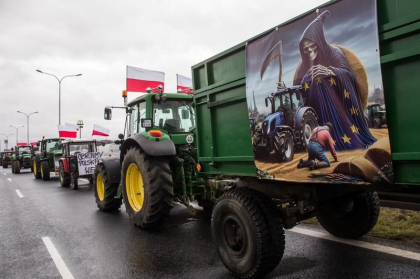 Fermierii polonezi au pus capăt blocadei de la granița cu Ucraina după luni de proteste
Fermierii polonezi au pus capăt blocadei de la granița cu Ucraina după luni de proteste