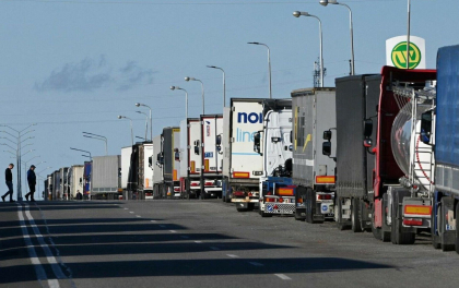 Pasajele rutiere de la frontiera dintre Polonia și Ucraina, deblocate de agricultori. „Nu putem permite să piardă războiul” Pasajele rutiere de la frontiera dintre Polonia și Ucraina, deblocate de agricultori. „Nu putem permite să piardă războiul”