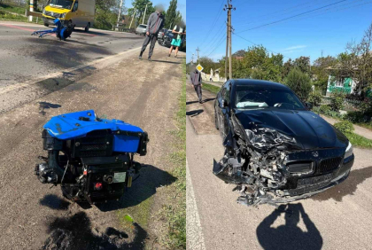 Tânăr de 18 ani, transportat la spital, după un accident între o mașină și un motocultor, la Soroca - FOTO