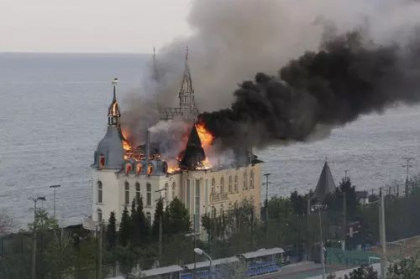  „Castelul Harry Potter” din Odesa, distrus în atacul cu rachete de luni, soldat cu zeci de victime