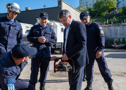 Președintele Parlamentului, de Ziua Muncii: „Pe noi, moldovenii, munca nu ne sperie. Vom munci ca să trăim în pace și în siguranță.” - FOTO