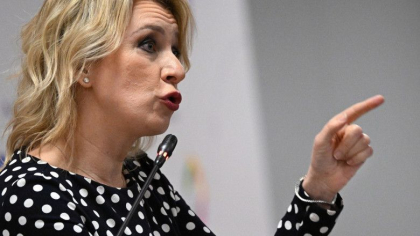 Reacția vulgară a Zaharovei la amenințarea lui Macron că ar trimite trupe în Ucraina Reacția vulgară a Zaharovei la amenințarea lui Macron că ar trimite trupe în Ucraina