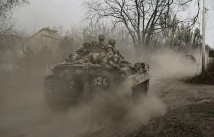 Şoigu susține că forţele ucrainene se retrag de pe toată linia frontului şi spune că Rusia a cucerit în acest an 547 de kilometri pătraţi de teritoriu în Ucraina Şoigu susține că forţele ucrainene se retrag de pe toată linia frontului şi spune că Rusia a cucerit în acest an 547 de kilometri pătraţi de teritoriu în Ucraina
