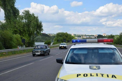 Atenție, șoferi. Se prognozează flux sporit de transport pe toate direcțiile de ieșire din Chișinău. Îndemnul poliției Atenție, șoferi. Se prognozează flux sporit de transport pe toate direcțiile de ieșire din Chișinău. Îndemnul poliției