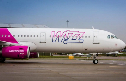 Compania aeriană Wizz Air, cercetată de Comisia Europeană. Cum erau păcăliți clienții pentru a plăti mai mult