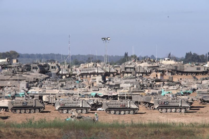 Imaginile unui asalt iminent. O armată de tancuri israeliene mobilizată lângă Rafah, în ciuda avertismentelor lui Biden - VIDEO Imaginile unui asalt iminent. O armată de tancuri israeliene mobilizată lângă Rafah, în ciuda avertismentelor lui Biden - VIDEO
