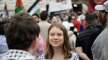 Mii de oameni au manifestat în Malmo faţă de participarea Israelului la Eurovision. Greta Thunberg, între participanţi - FOTO Mii de oameni au manifestat în Malmo faţă de participarea Israelului la Eurovision. Greta Thunberg, între participanţi - FOTO