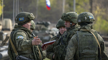 Rusia își retrage trupele de lângă Europa. Militarii trimiși într-o zonă fierbinte au început să își părăsească pozițiile
Rusia își retrage trupele de lângă Europa. Militarii trimiși într-o zonă fierbinte au început să își părăsească pozițiile