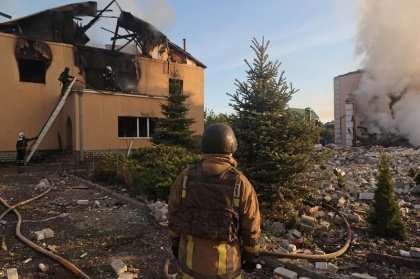 LIVE TEXT. Război în Ucraina - ziua 809: Bombardamente „masive” în Belgorod. Lupte în șapte sate din Harkov. Incendiu la o rafinărie Lukoil. Rusia susține că a respins un atac ucrainean cu drone și rachete LIVE TEXT. Război în Ucraina - ziua 809: Bombardamente „masive” în Belgorod. Lupte în șapte sate din Harkov. Incendiu la o rafinărie Lukoil. Rusia susține că a respins un atac ucrainean cu drone și rachete