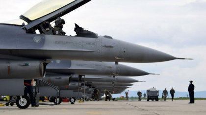 Germania respinge noul apel pentru o zonă de excludere aeriană impusă de NATO în Ucraina
Germania respinge noul apel pentru o zonă de excludere aeriană impusă de NATO în Ucraina