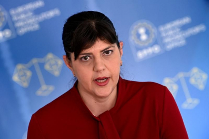 Parchetul European amenință să dea în judecată Comisia UE din cauza micșorării bugetului, într-un moment în care procurorii anchetează achiziția de vaccinuri COVID - Politico
Parchetul European amenință să dea în judecată Comisia UE din cauza micșorării bugetului, într-un moment în care procurorii anchetează achiziția de vaccinuri COVID - Politico