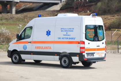 O echipă de medici - agresată de un bărbat, la Corneşti: I-a încuiat în casă, a înregistrat video cu fiecare, amenințându-i și agresându-i verbal O echipă de medici - agresată de un bărbat, la Corneşti: I-a încuiat în casă, a înregistrat video cu fiecare, amenințându-i și agresându-i verbal