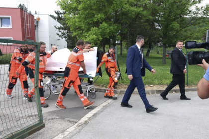 „Își aminteşte tot ce s-a întâmplat”. Primele cuvinte ale lui Robert Fico către președintele ales Pellegrini, după atacul din Slovacia