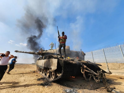 Hamas anunţă că respinge orice prezenţă militară pe pământ palestinian
Hamas anunţă că respinge orice prezenţă militară pe pământ palestinian