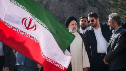 Iran: Cine va asigura interimatul lui Ebrahim Raisi, a cărui stare e încă „incertă” după accidentul de elicopter