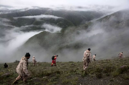 Filmul căutărilor lui Ebrahim Raisi: confuzie, vreme oribilă și un elicopter dezintegrat. Nu a fost nevoie de teste ADN pentru identificarea președintelui iranian Filmul căutărilor lui Ebrahim Raisi: confuzie, vreme oribilă și un elicopter dezintegrat. Nu a fost nevoie de teste ADN pentru identificarea președintelui iranian
