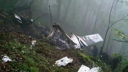 „O metaforă pentru regim”: principalul vinovat în cazul prăbușirii elicopterului în care a murit președintele iranian Ebrahim Raisi „O metaforă pentru regim”: principalul vinovat în cazul prăbușirii elicopterului în care a murit președintele iranian Ebrahim Raisi