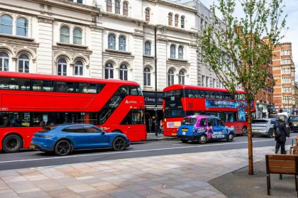 „O minoritate încăpățânată”. Londra amenință ambasada SUA cu un proces la Curtea Internațională de Justiție pentru neplata unor taxe de circulație
„O minoritate încăpățânată”. Londra amenință ambasada SUA cu un proces la Curtea Internațională de Justiție pentru neplata unor taxe de circulație