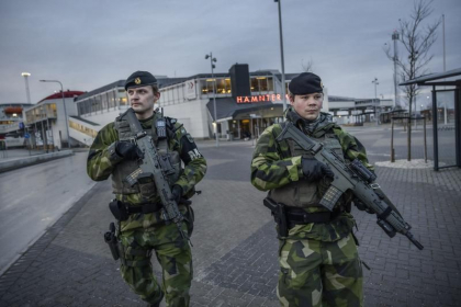 Putin a pus ochii pe un teritoriu european crucial pentru NATO, avertizează îngrijorată Suedia. „Ar fi sfârșitul păcii și al stabilității în regiune”
Putin a pus ochii pe un teritoriu european crucial pentru NATO, avertizează îngrijorată Suedia. „Ar fi sfârșitul păcii și al stabilității în regiune”