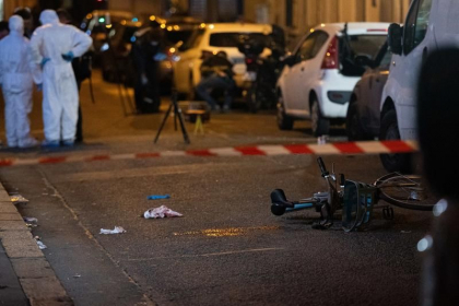 O persoană a aruncat o grenadă în plină stradă în Franța. Două persoane au fost rănite O persoană a aruncat o grenadă în plină stradă în Franța. Două persoane au fost rănite