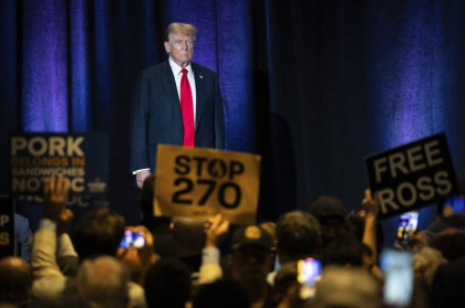 „Fără dictatori aspiranți!”: Donald Trump a fost huiduit la convenția libertarienilor „Fără dictatori aspiranți!”: Donald Trump a fost huiduit la convenția libertarienilor