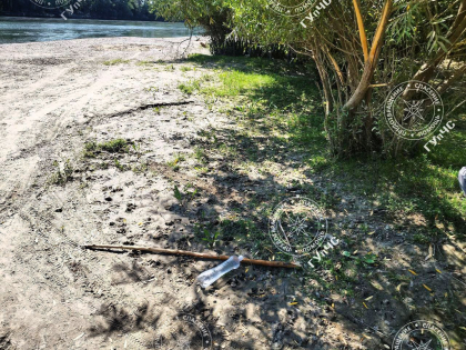 Un tânăr - găsit înecat în râului Nistru, la Tighina. A fost căutat timp de două zile - FOTO Un tânăr - găsit înecat în râului Nistru, la Tighina. A fost căutat timp de două zile - FOTO