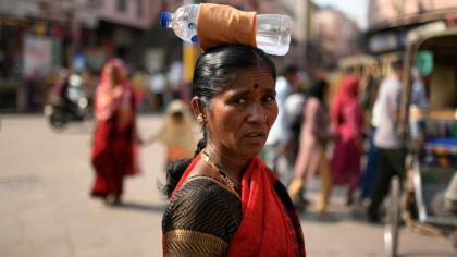 52,3 grade în India. Copiii au leșinat la școală, șoferii și-au ars mâinile pe volan. Morga din Jaipur e depășită de victimele căldurii - GALERIE FOTO 52,3 grade în India. Copiii au leșinat la școală, șoferii și-au ars mâinile pe volan. Morga din Jaipur e depășită de victimele căldurii - GALERIE FOTO